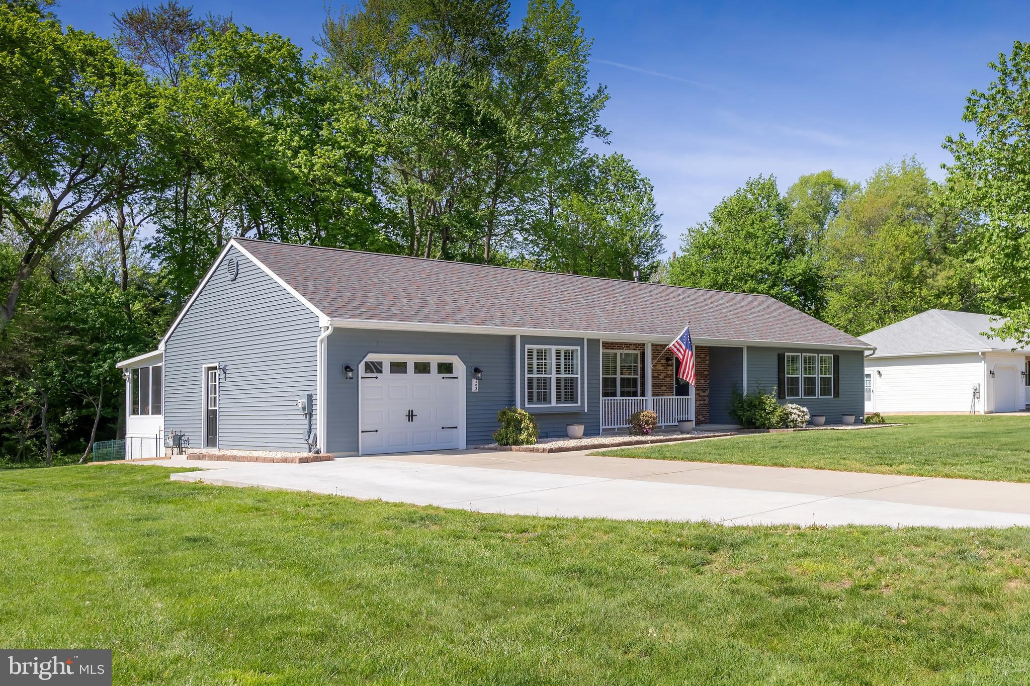 403 Village Ct