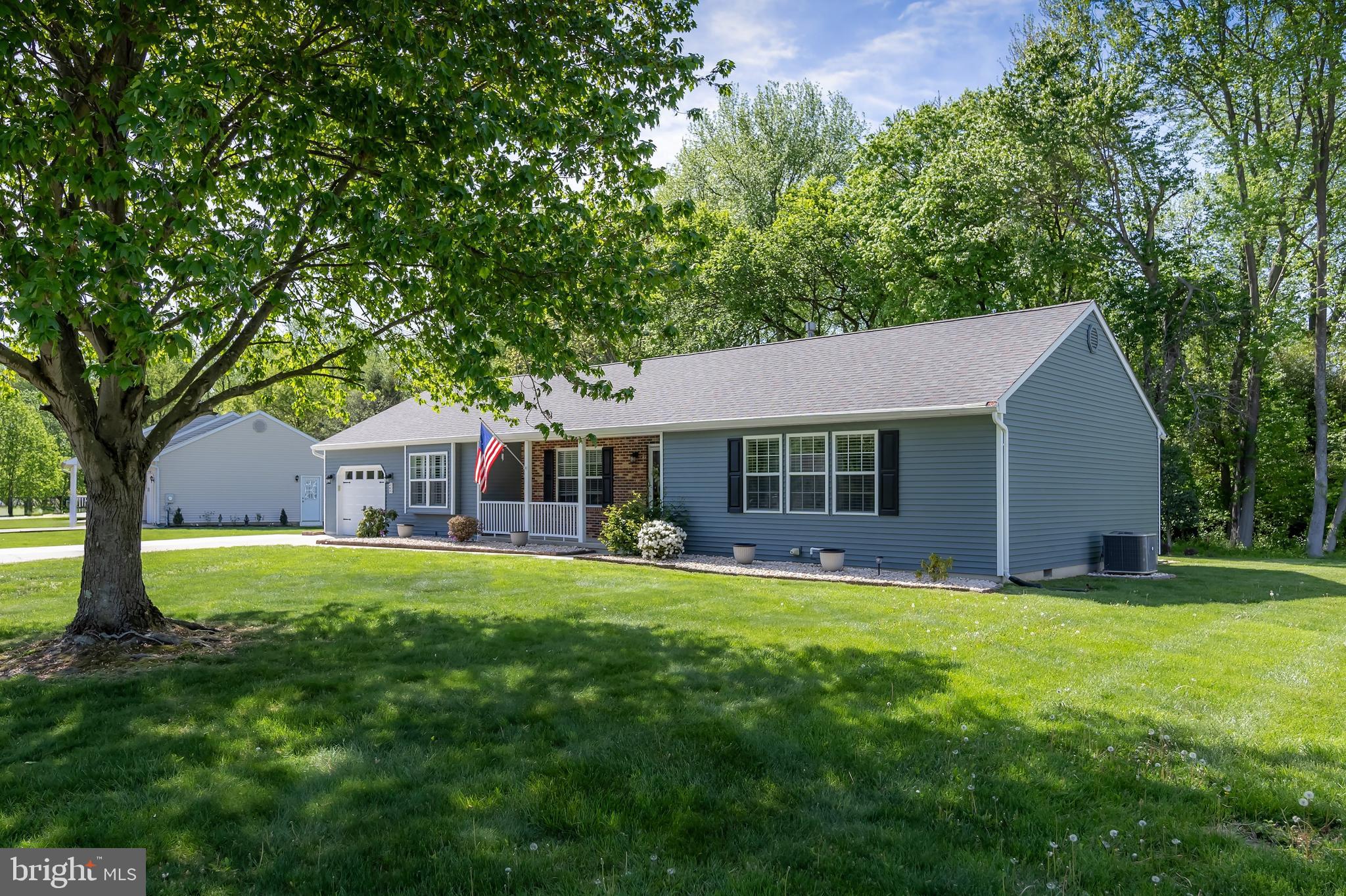 403 Village Ct