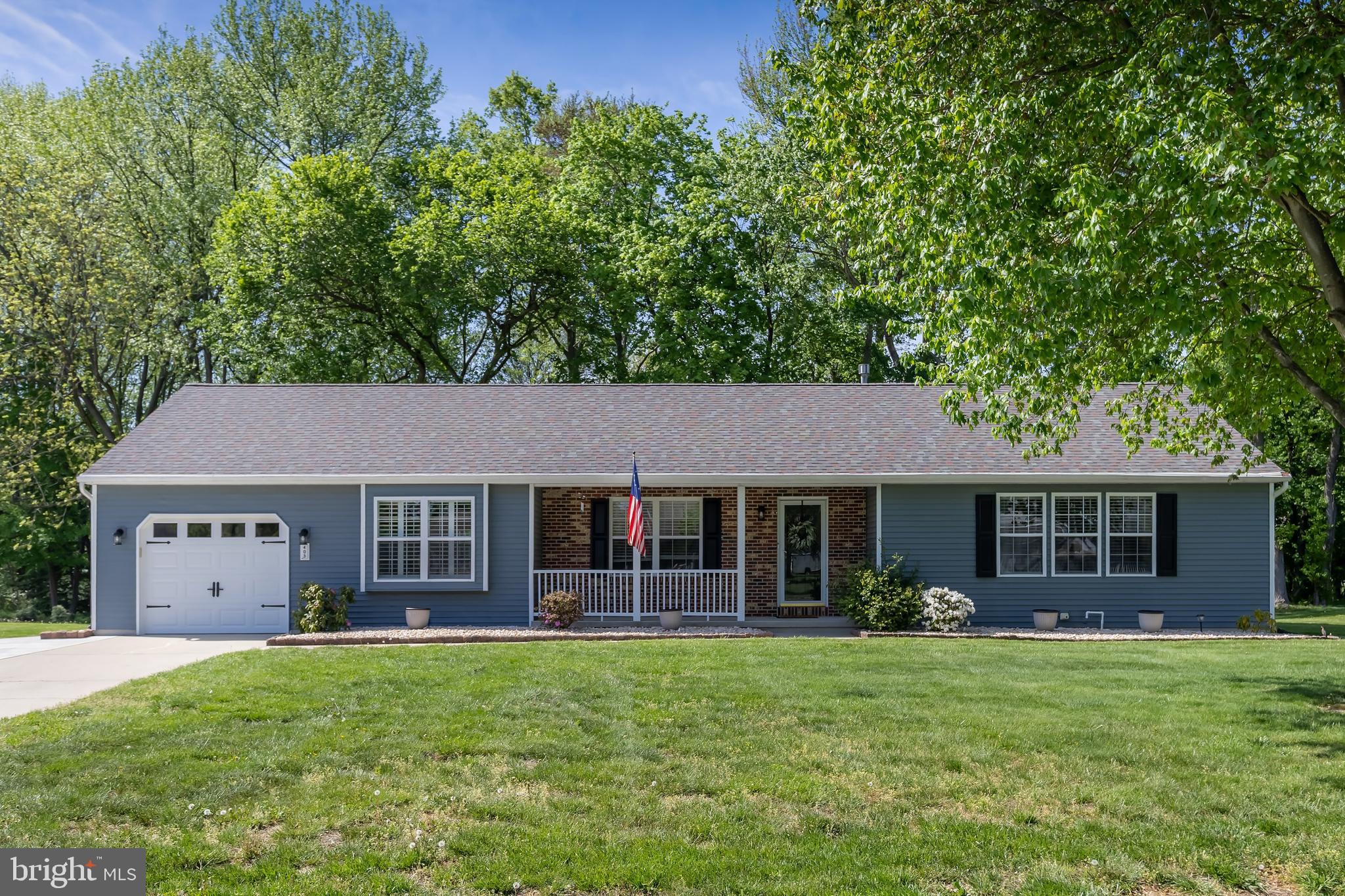 403 Village Ct