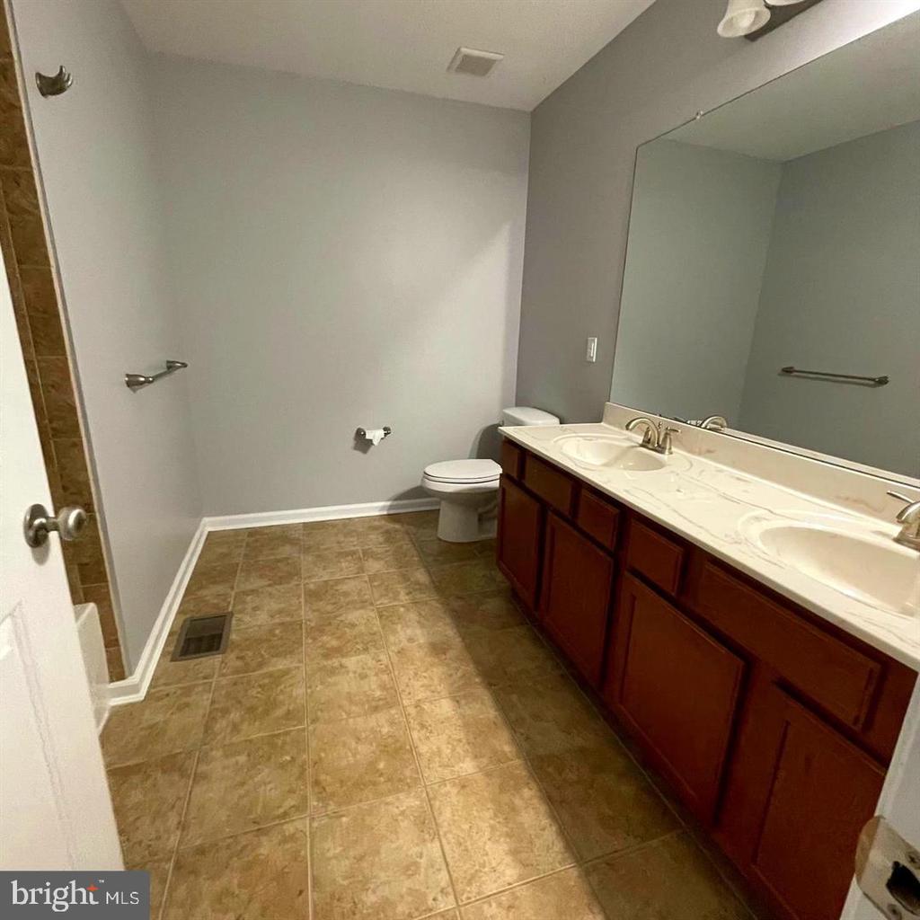 129 WINTERBERRY WAY