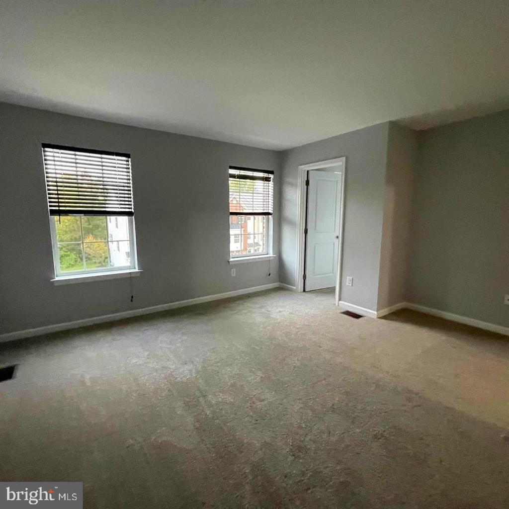129 WINTERBERRY WAY