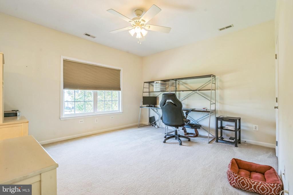 844 DERIUS DRIVE