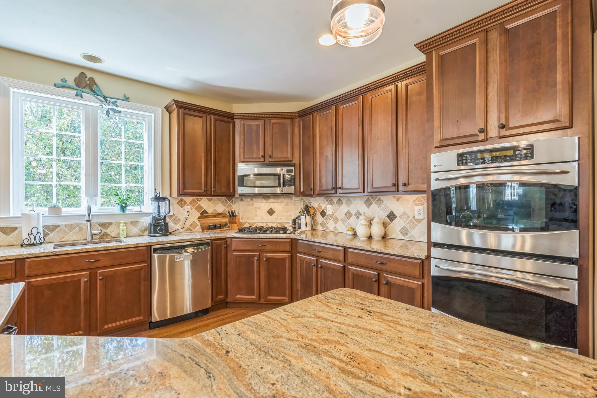 844 DERIUS DRIVE