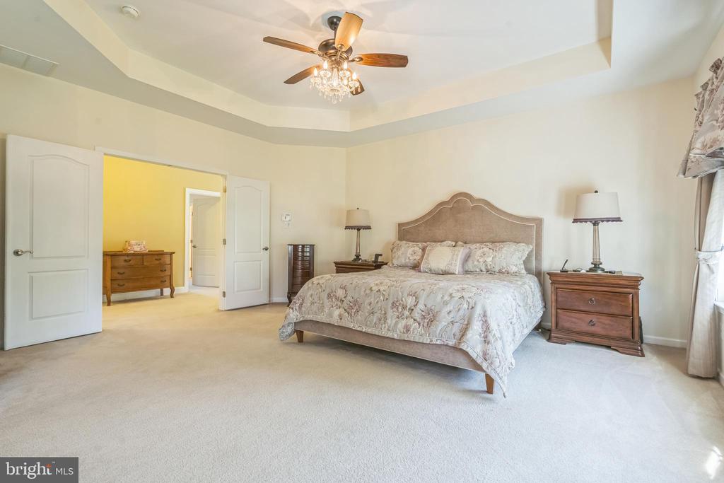 844 DERIUS DRIVE