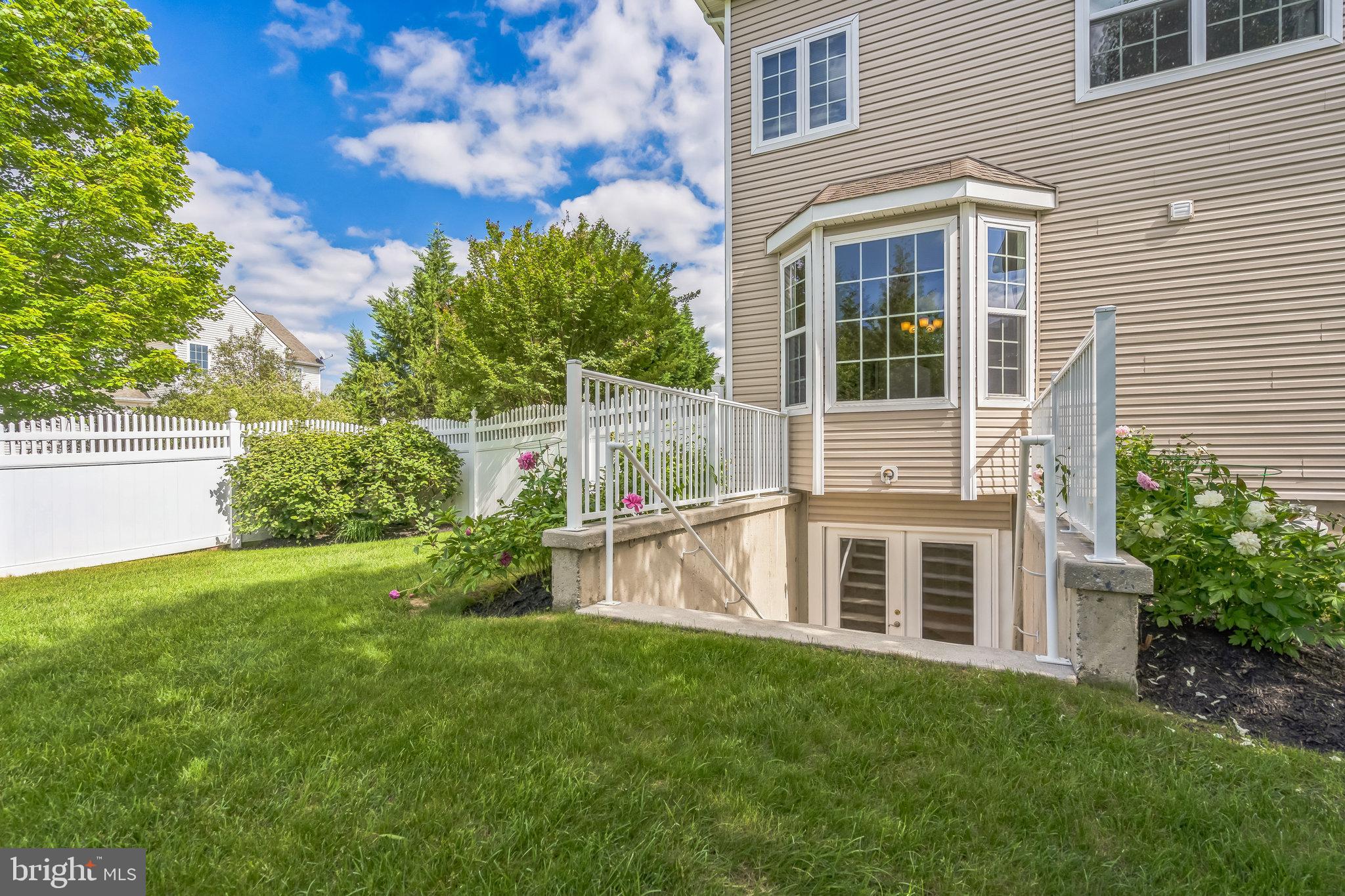 844 DERIUS DRIVE