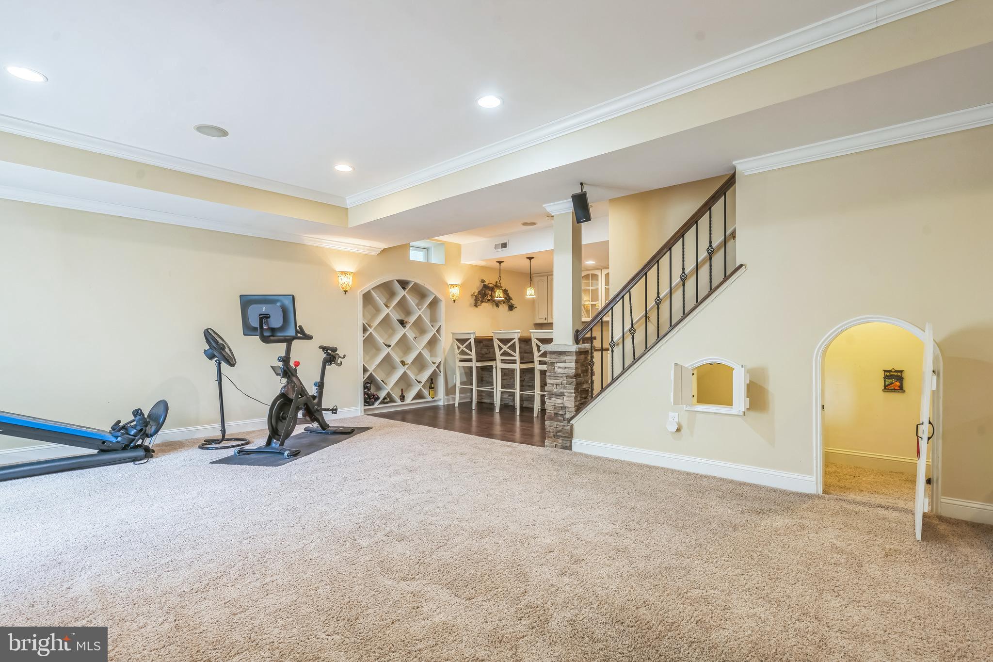844 DERIUS DRIVE