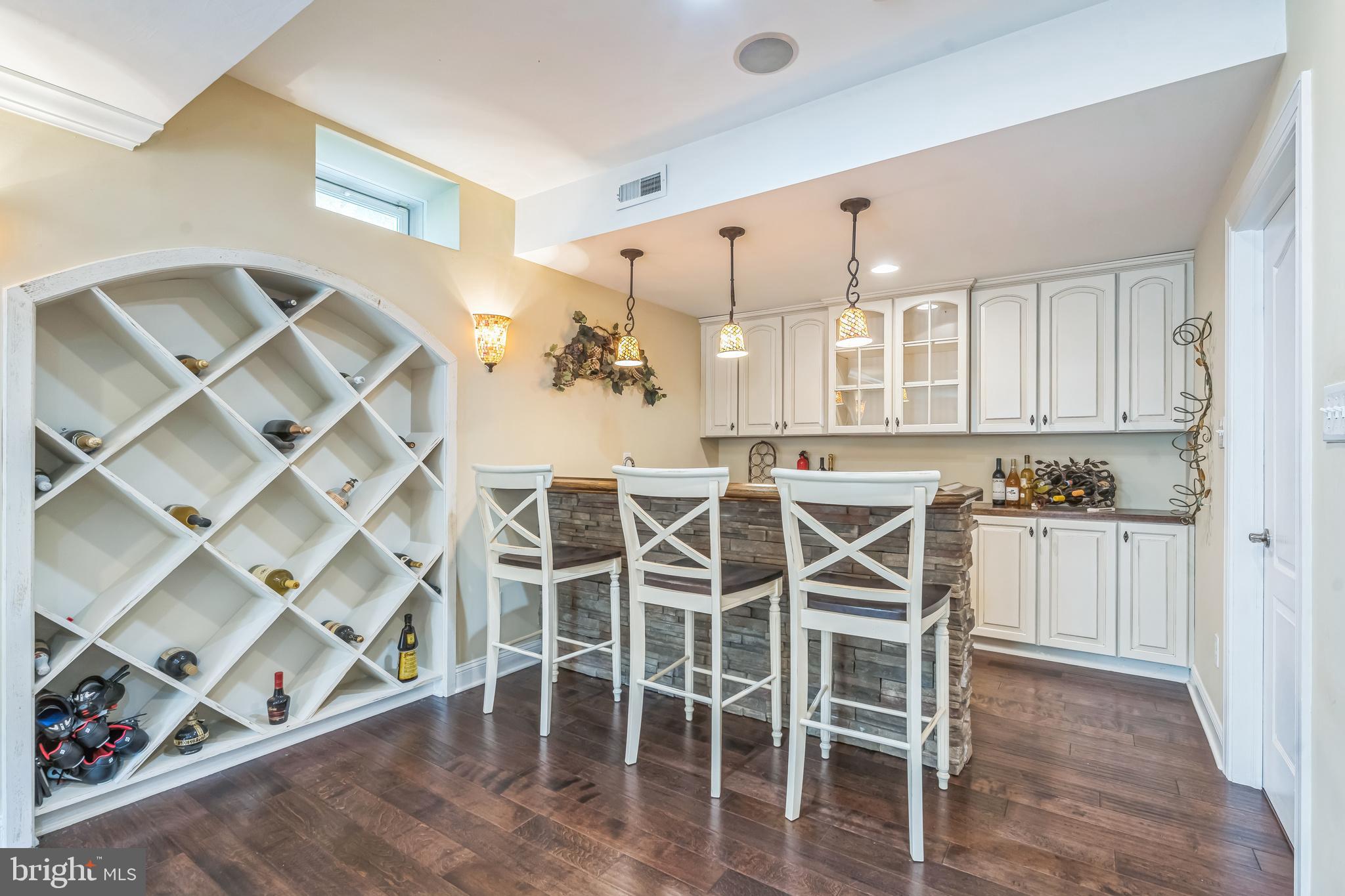 844 DERIUS DRIVE