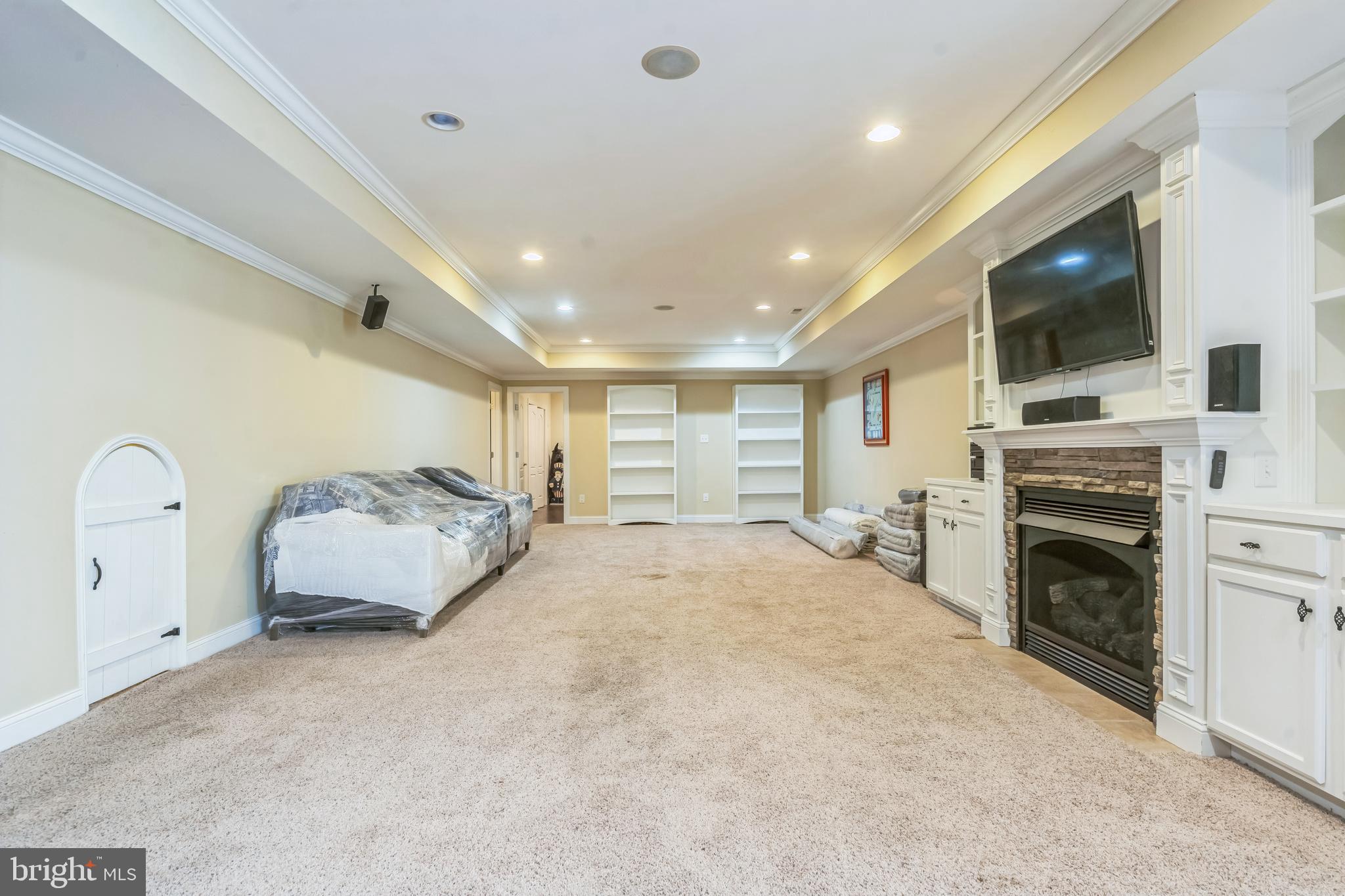 844 DERIUS DRIVE
