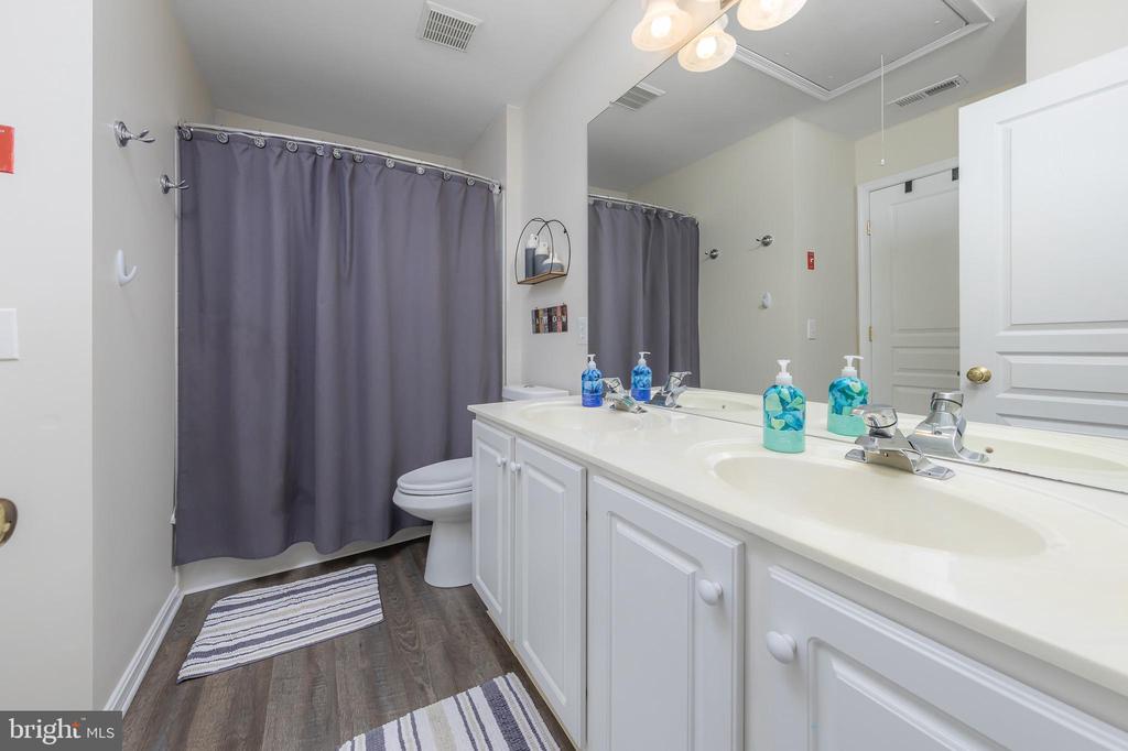 111 Cromwell Dr