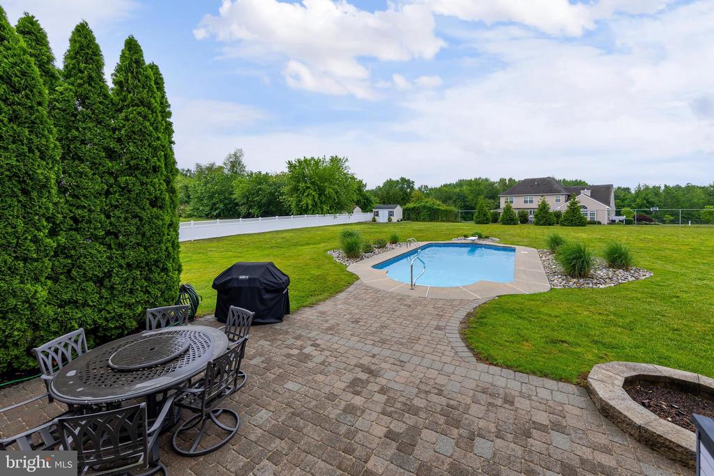 111 Cromwell Dr