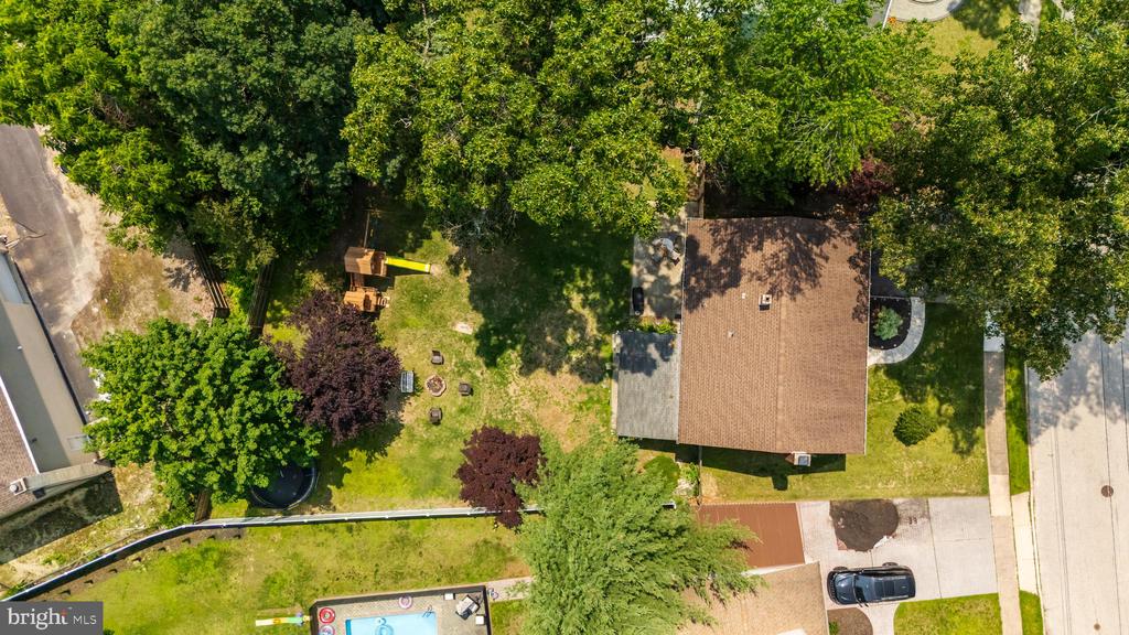 41 St Regis Dr