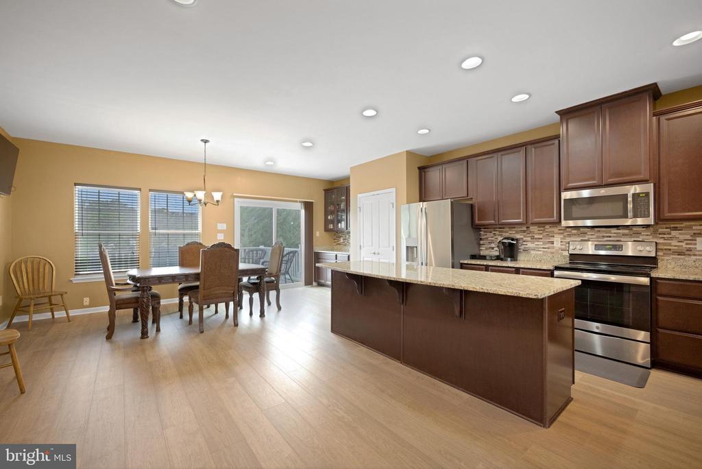 1072 PRIME PLACE
