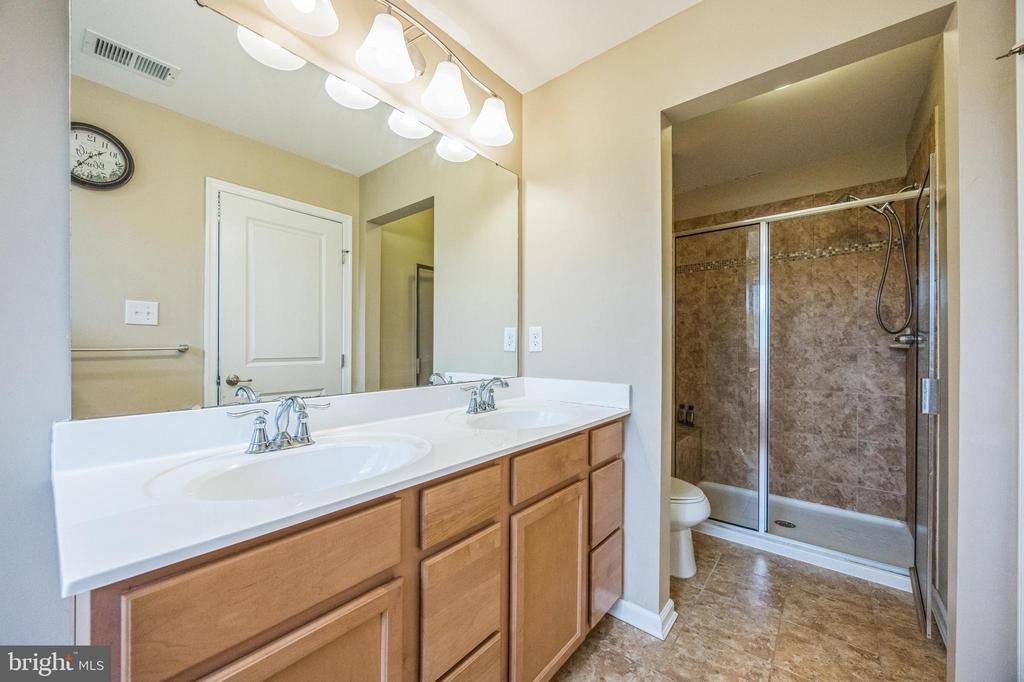 1072 PRIME PLACE