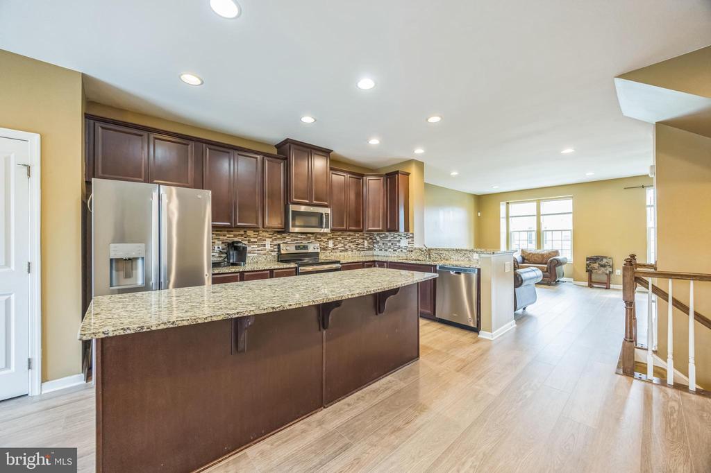 1072 PRIME PLACE