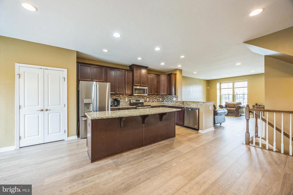 1072 PRIME PLACE