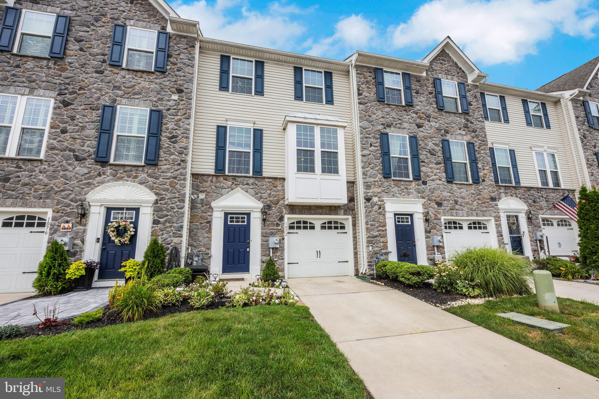 1072 PRIME PLACE