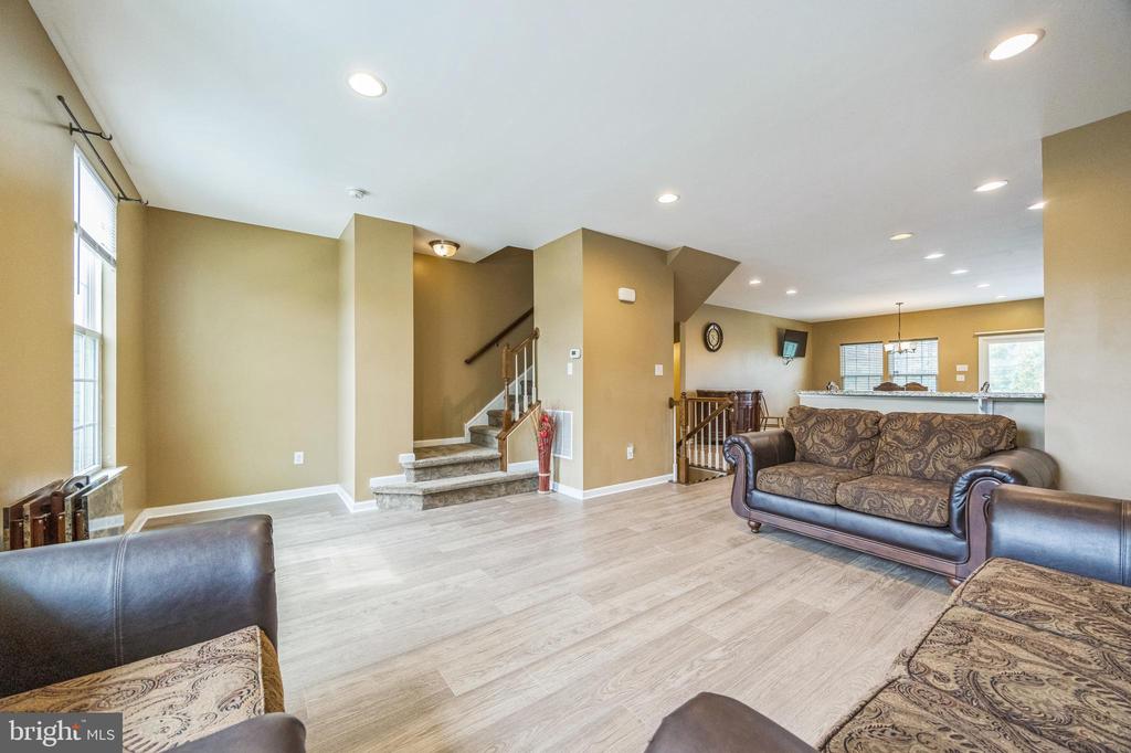 1072 PRIME PLACE