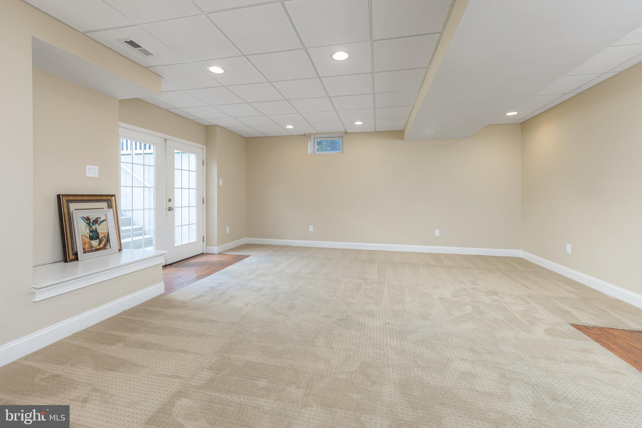 402 Nastasi Ct