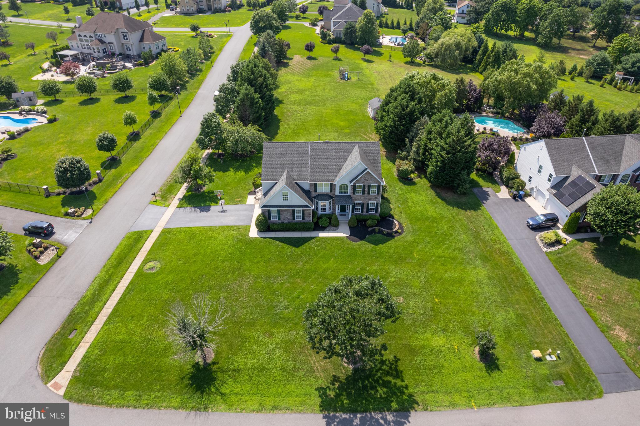 402 Nastasi Ct