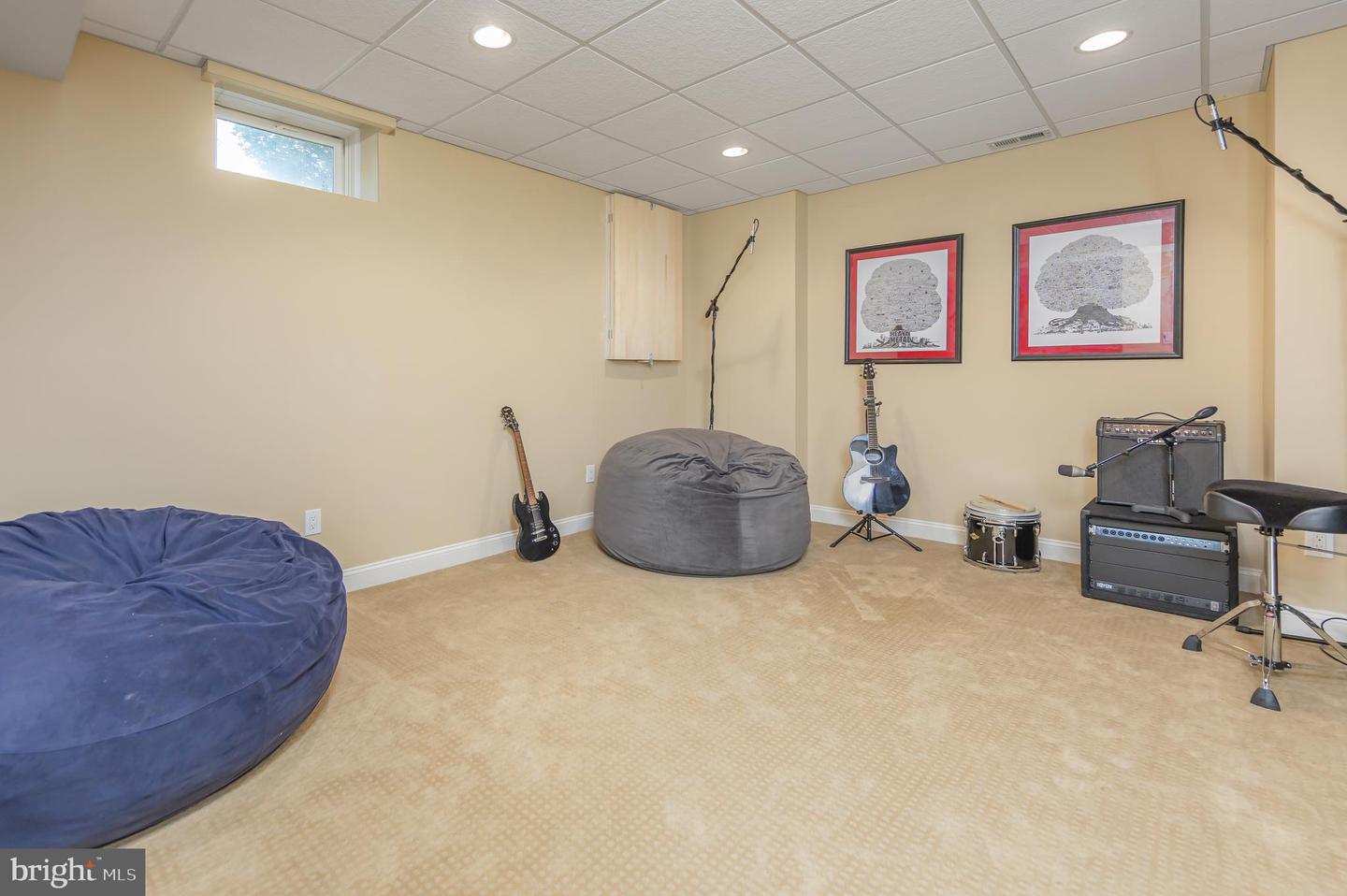 402 Nastasi Ct