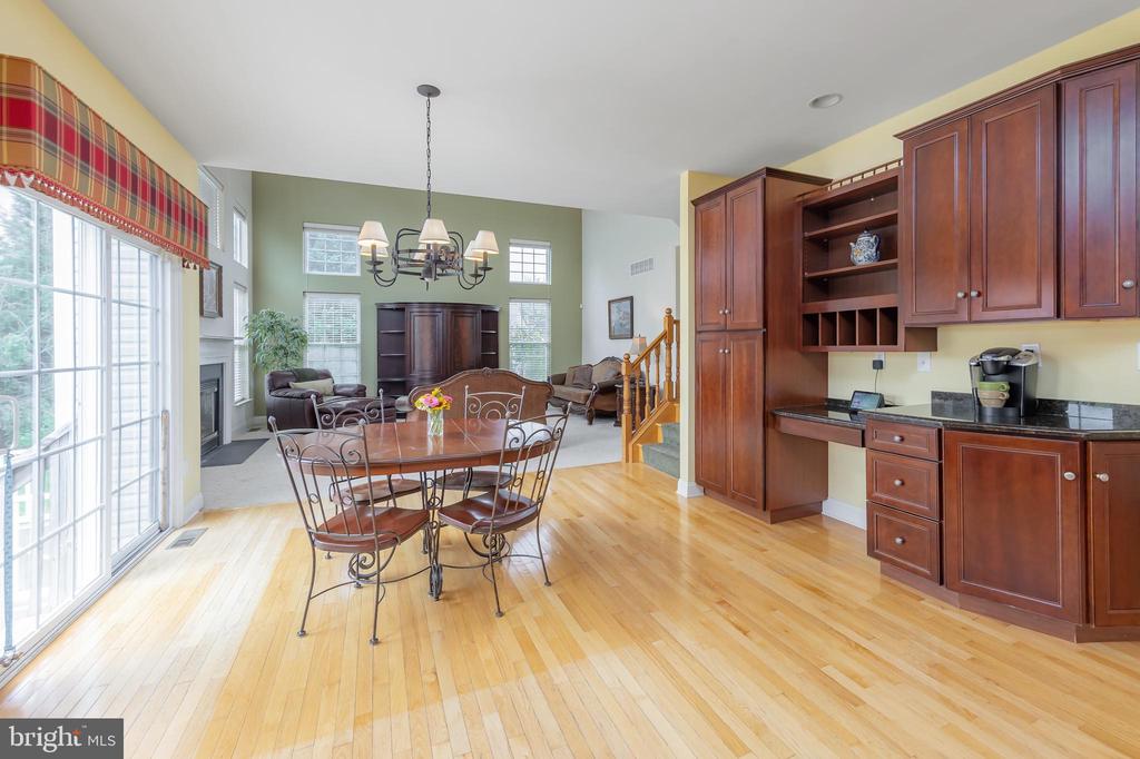 402 Nastasi Ct