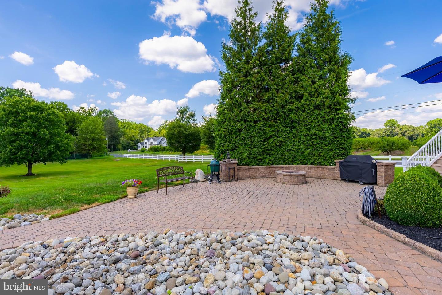 102 Brookside Way