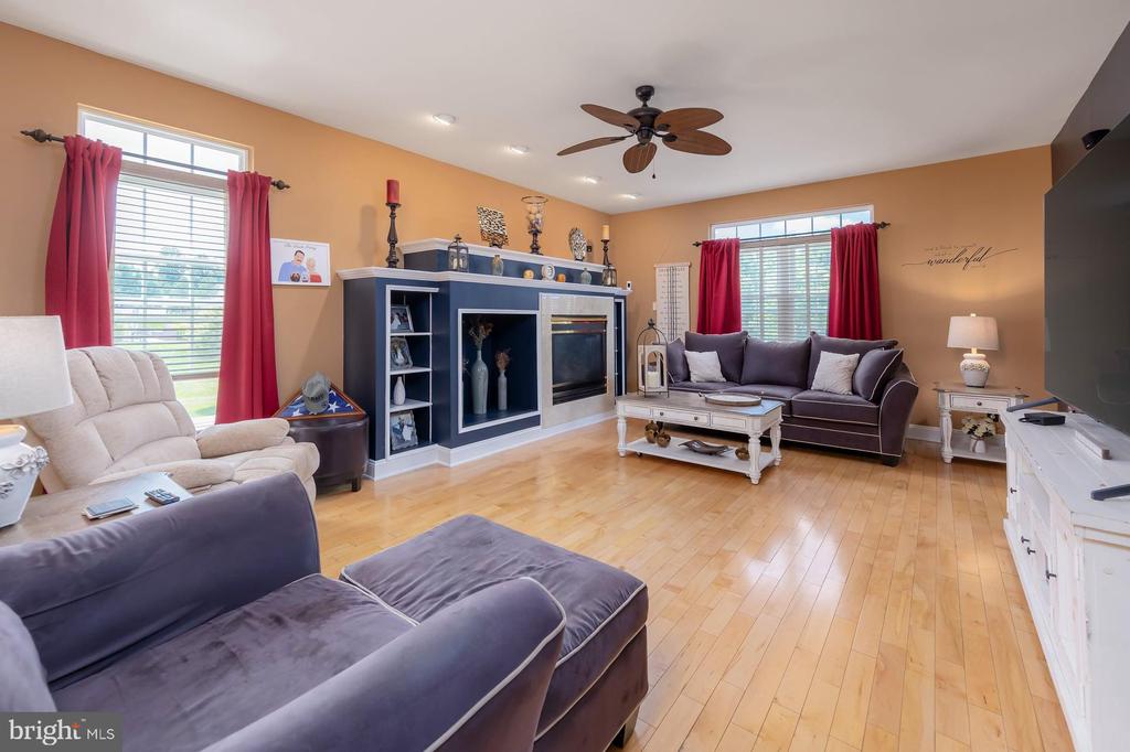 102 Brookside Way