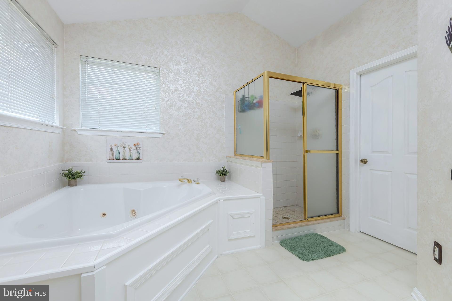 102 Brookside Way