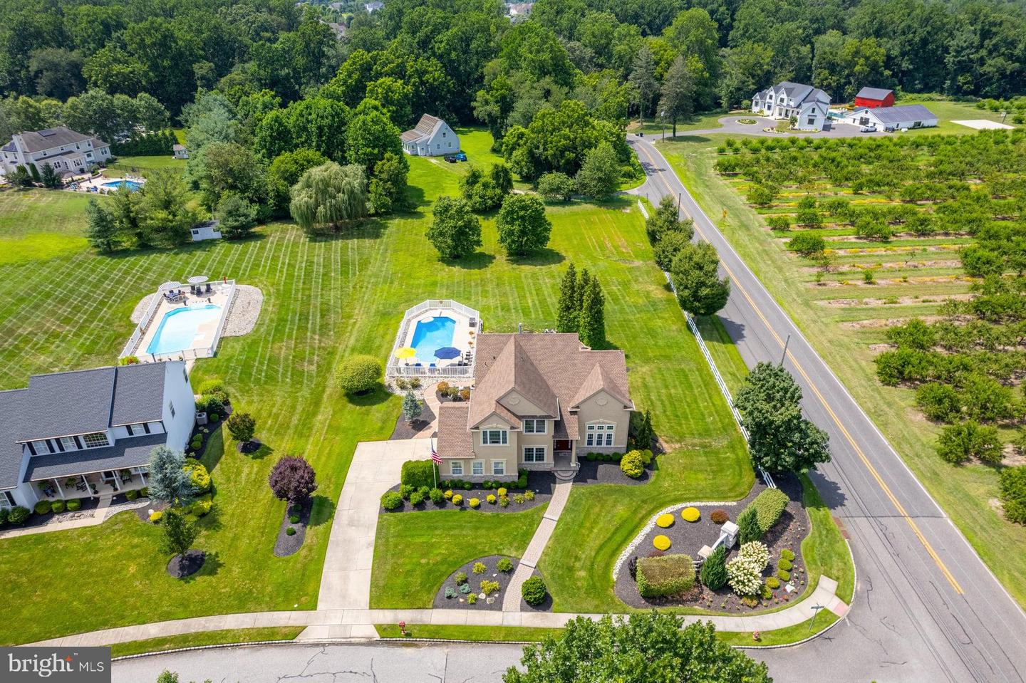 102 Brookside Way