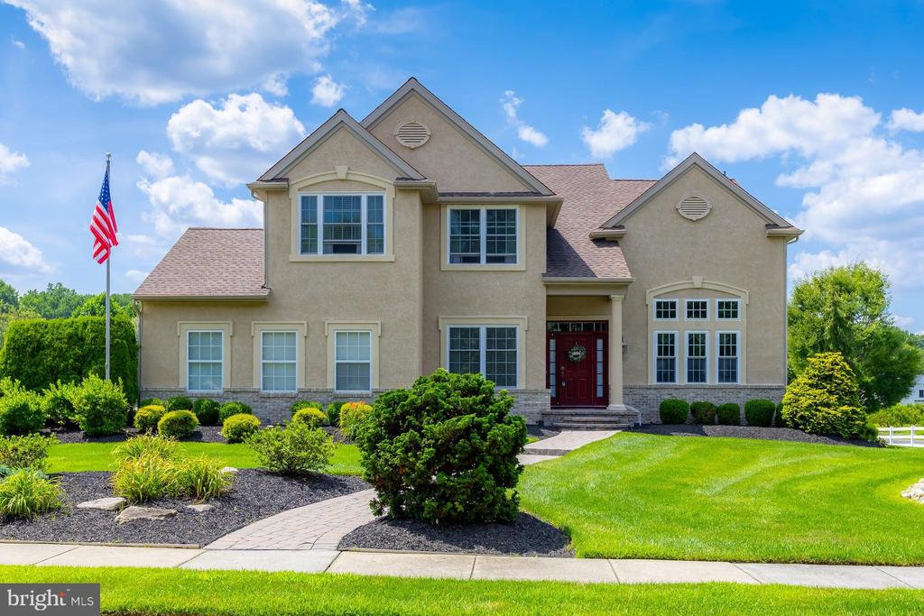 102 Brookside Way