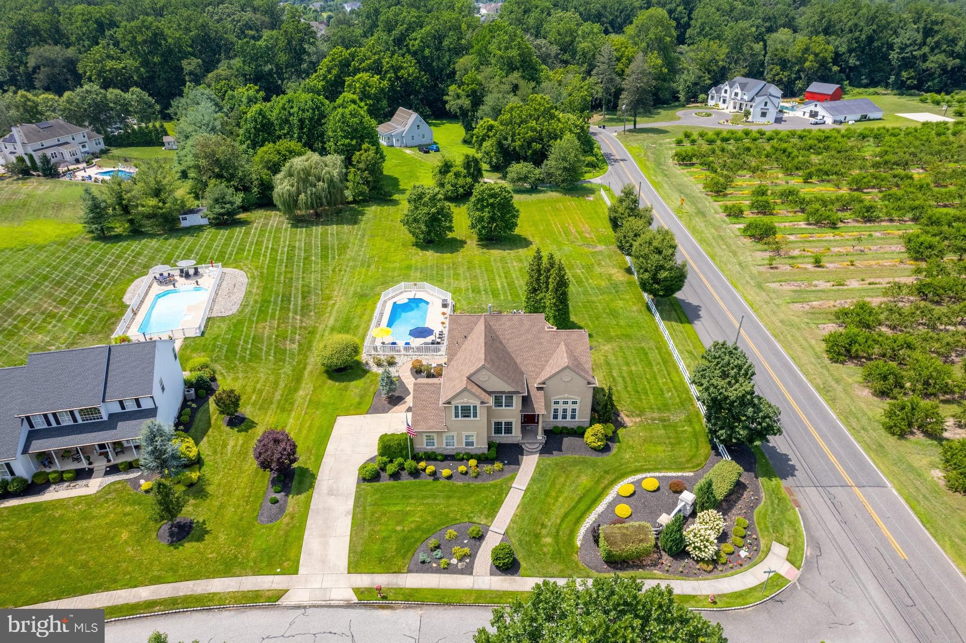 102 Brookside Way