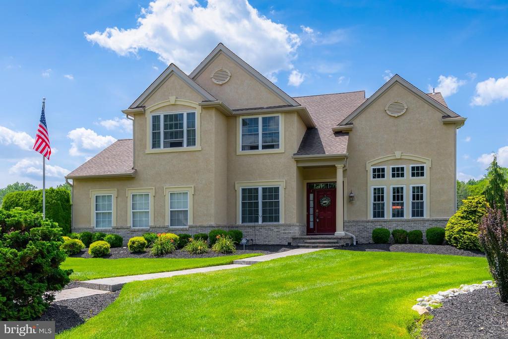 102 Brookside Way