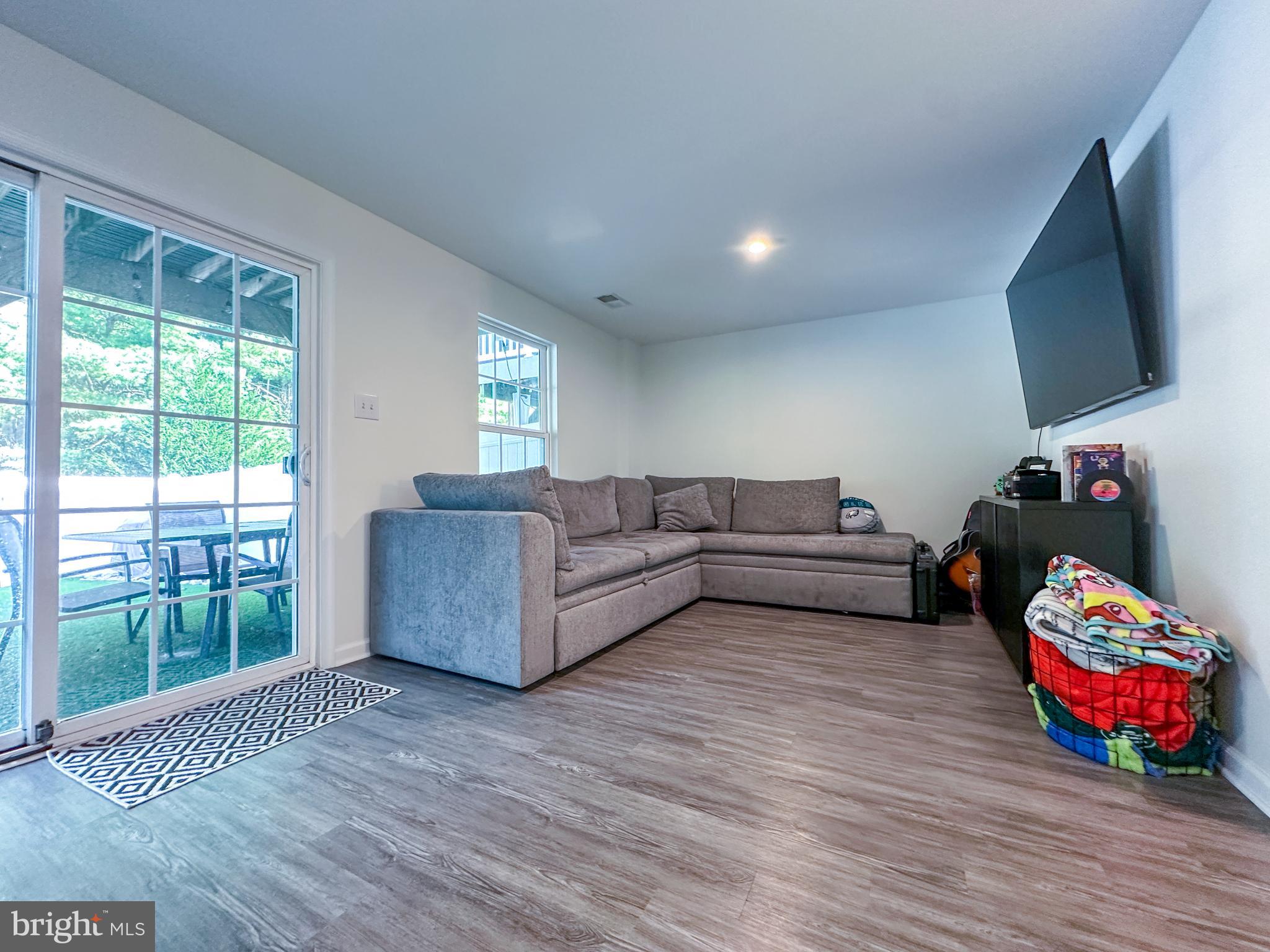 305 PINNACLE PLACE
