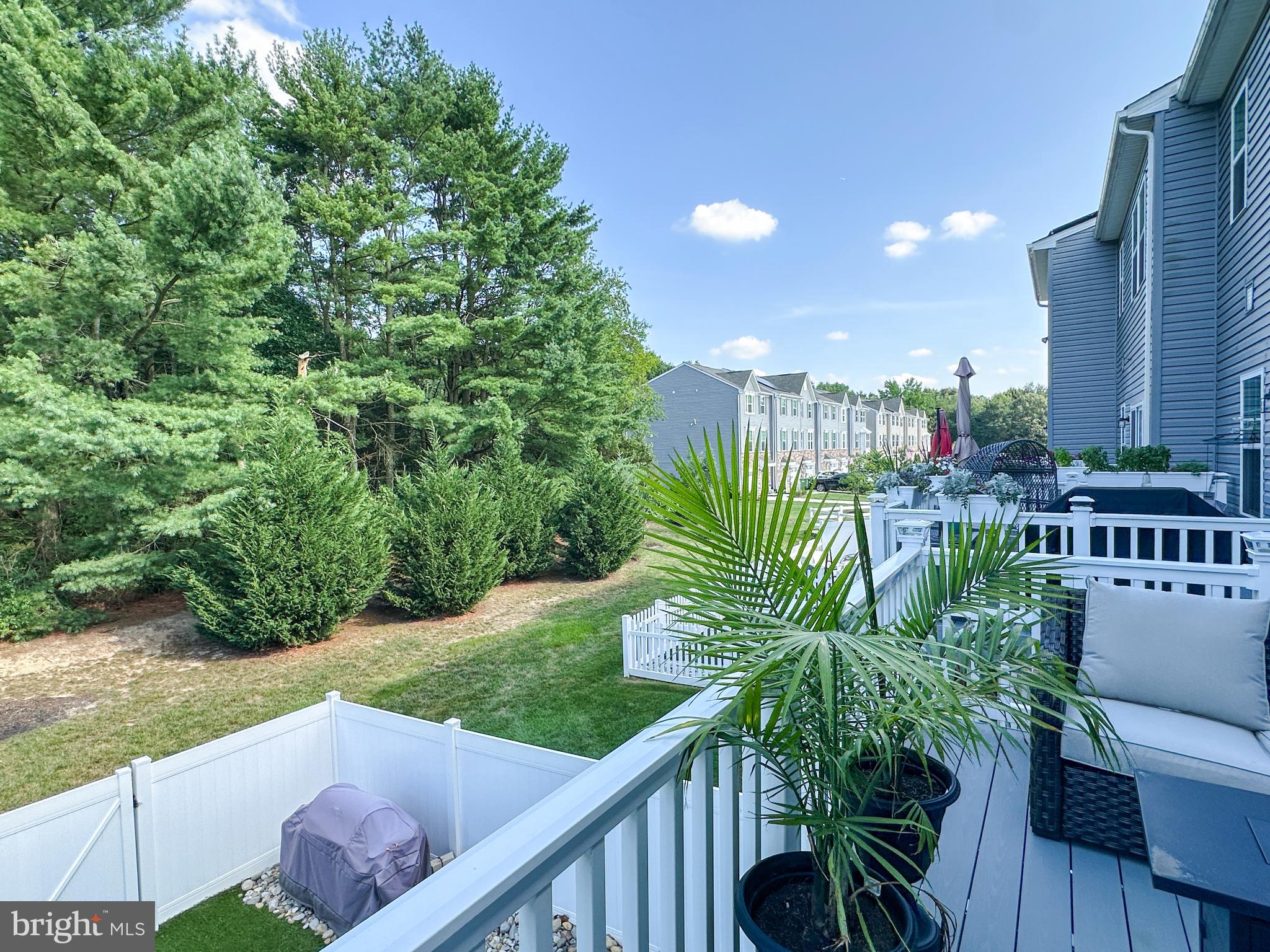 305 PINNACLE PLACE