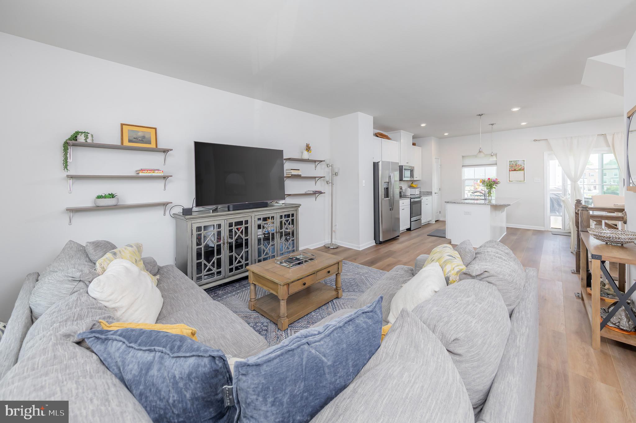 201 Sammy St