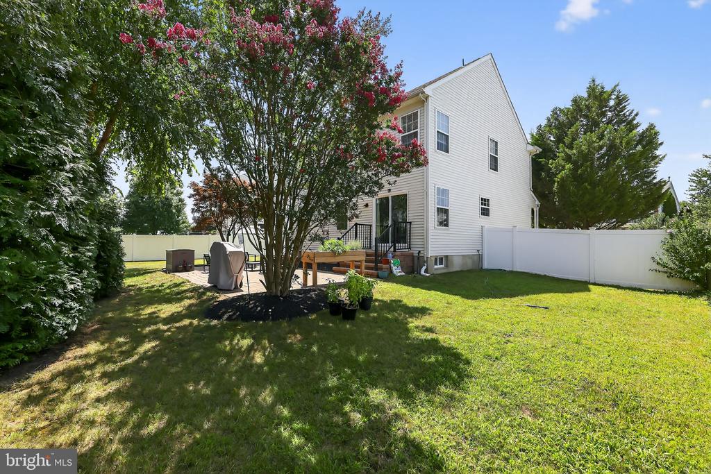 111 HOLLY DRIVE