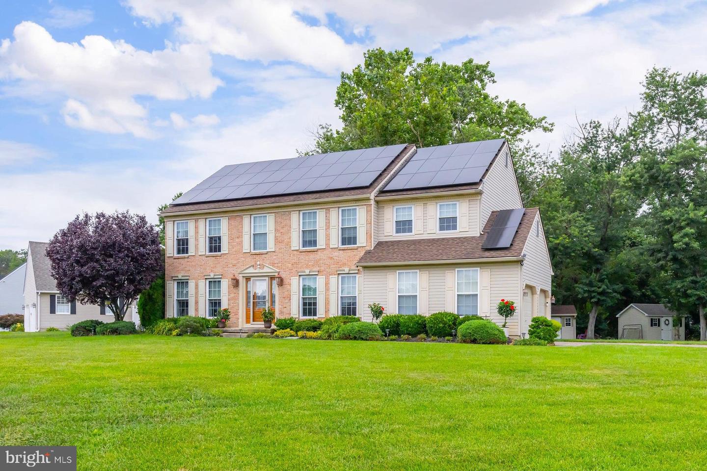 1401 Swan Ln
