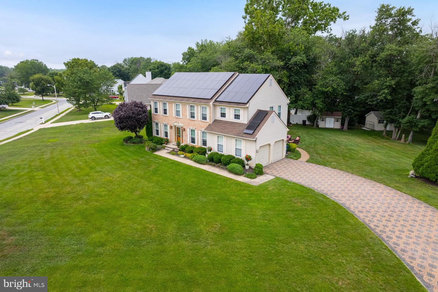 1401 Swan Ln