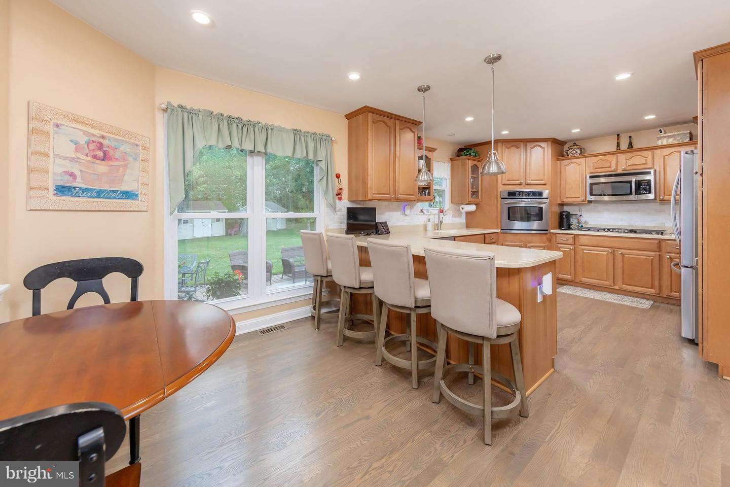 1401 Swan Ln