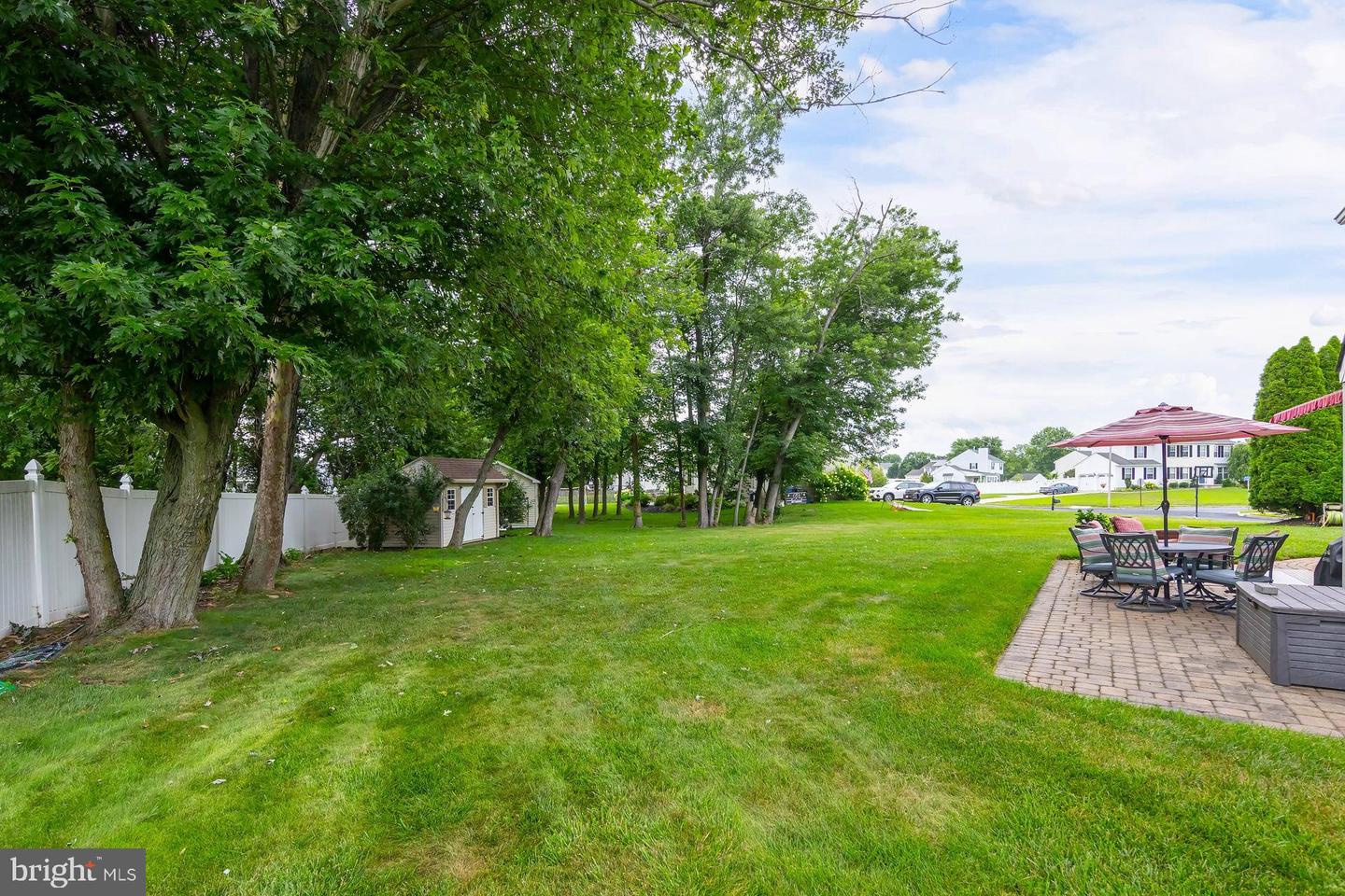 1401 Swan Ln