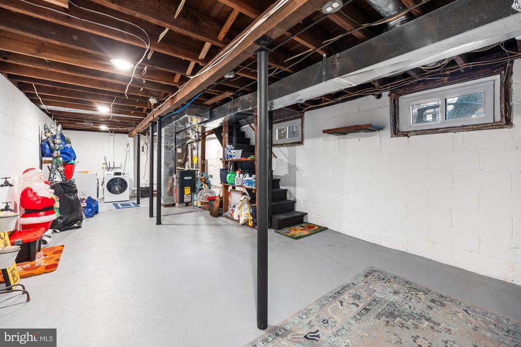 103 9TH AVENUE