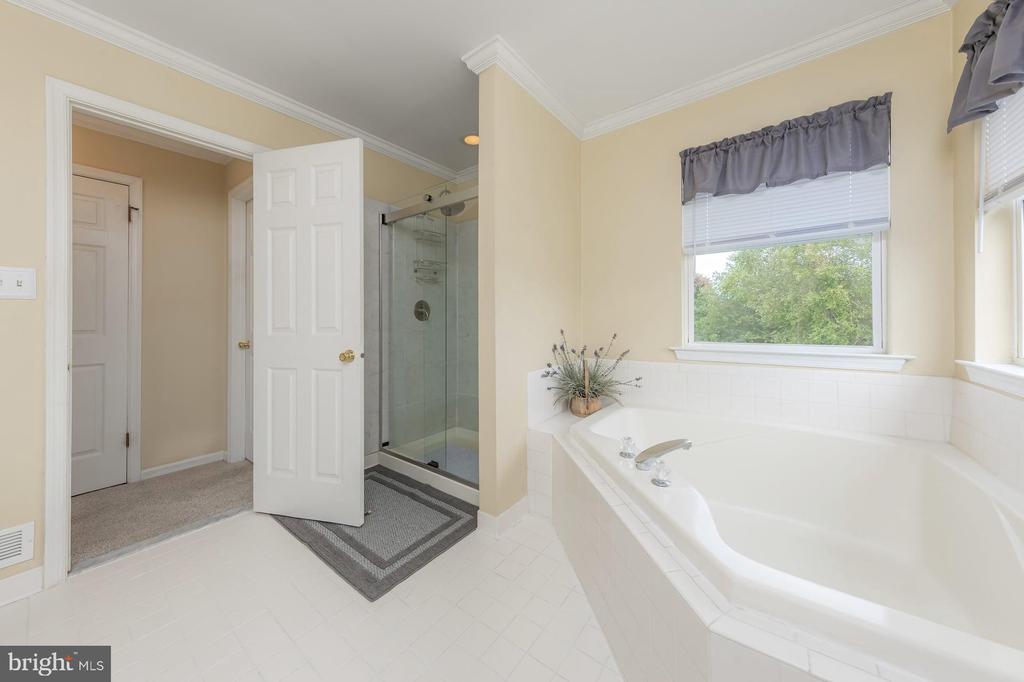7 EAGLE DRIVE