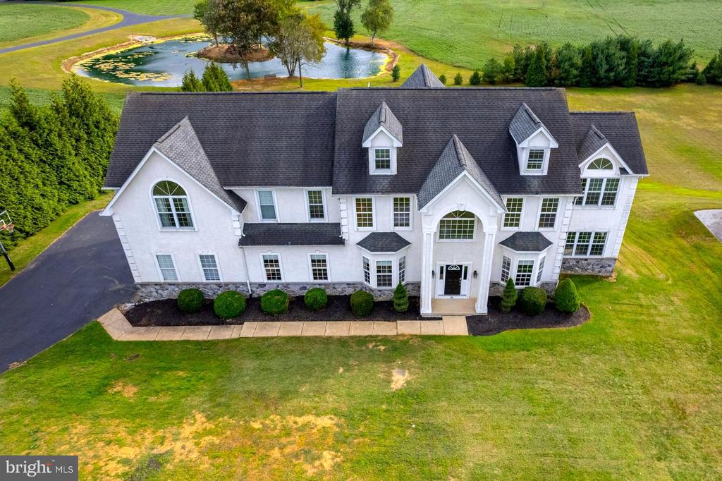185 WOODLAND AVENUE