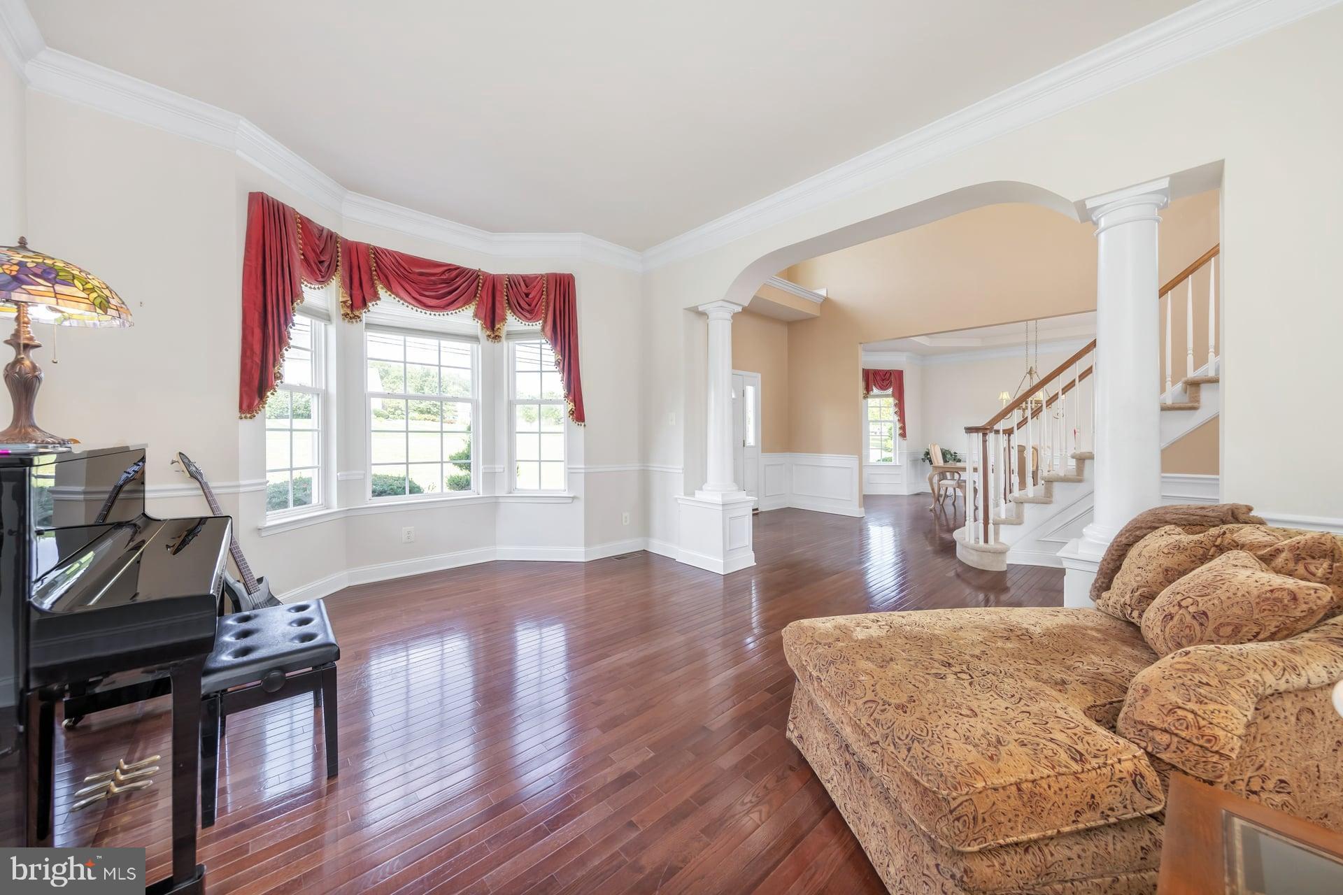 185 WOODLAND AVENUE