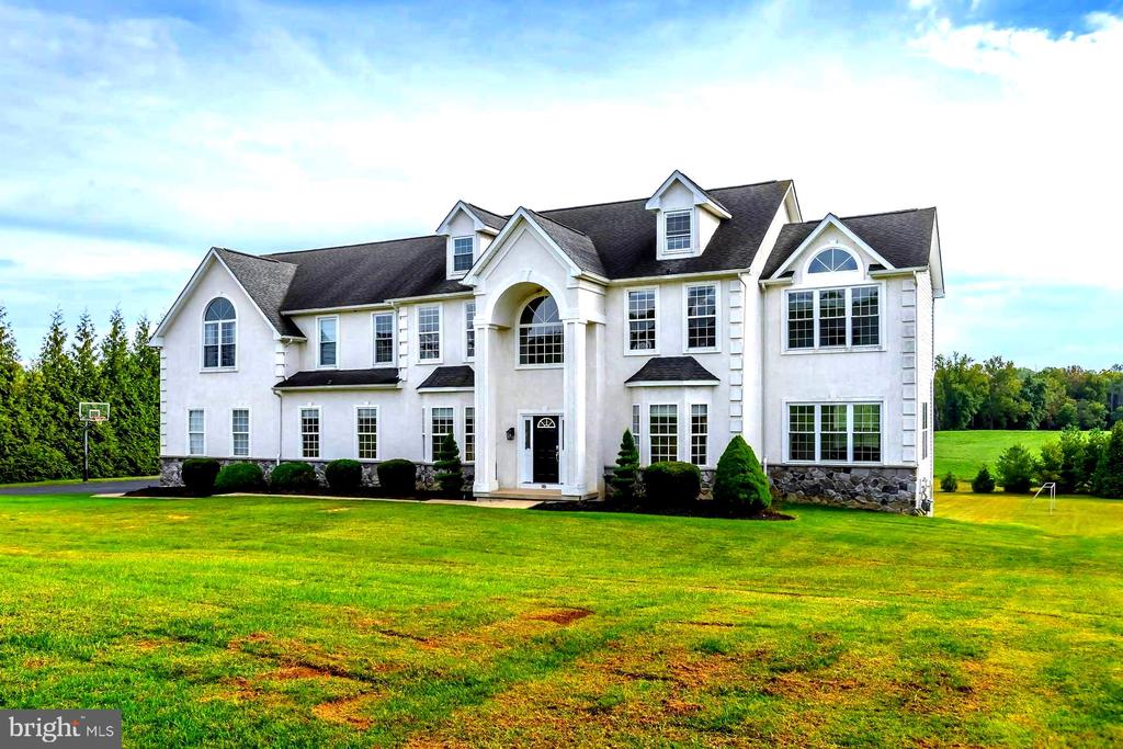 185 WOODLAND AVENUE