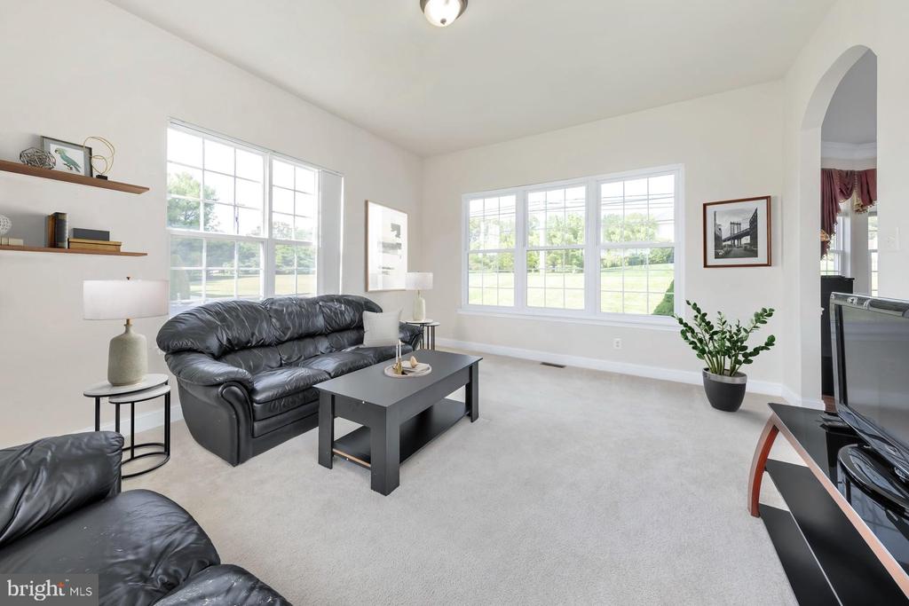 185 WOODLAND AVENUE