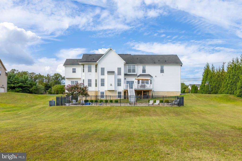 185 WOODLAND AVENUE