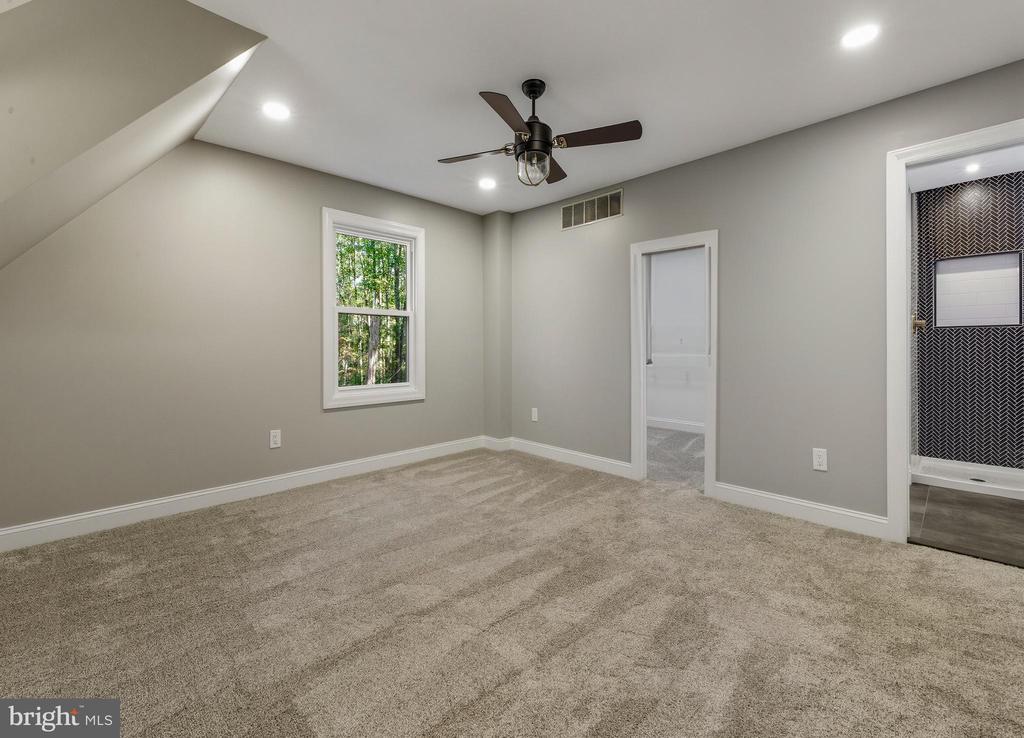 110 FOXFORD LANE