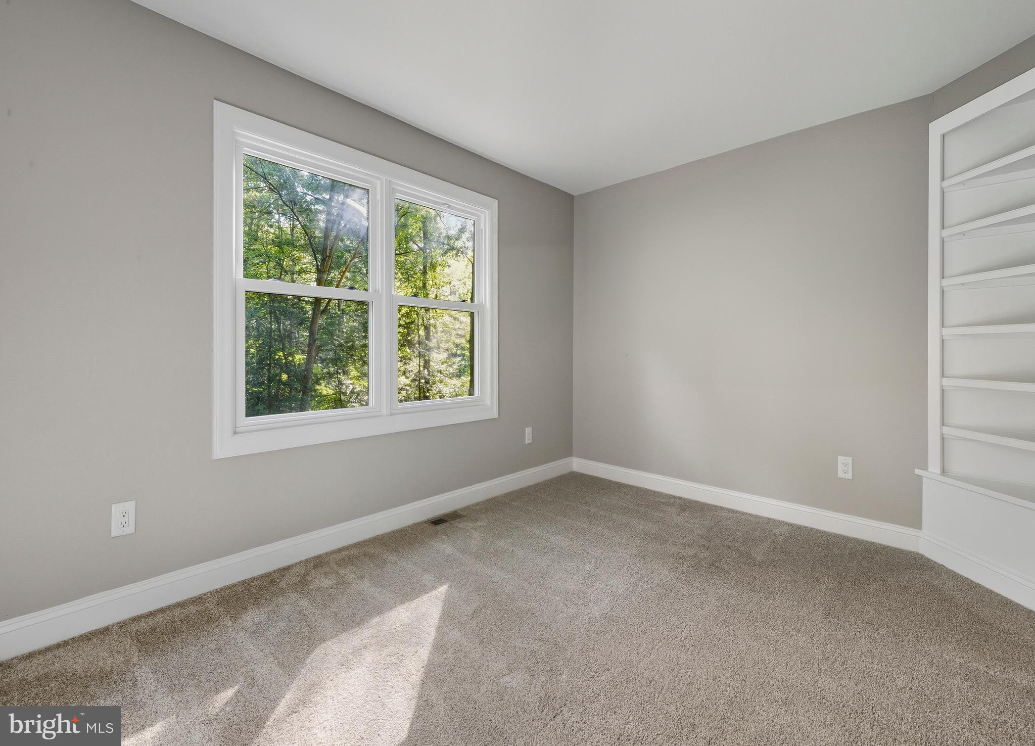 110 FOXFORD LANE