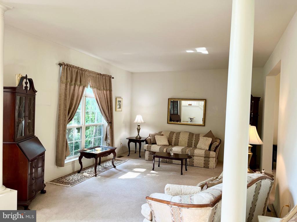 960 BUTLER DRIVE